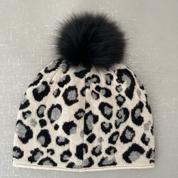Mitchie's Animal Print Crystal 100% Wool Beanie Winter Hat Fox Fur Pom Pom OS - Picture 8 of 9